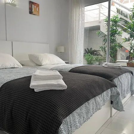 Sea View 2-bedroom Colony Club *