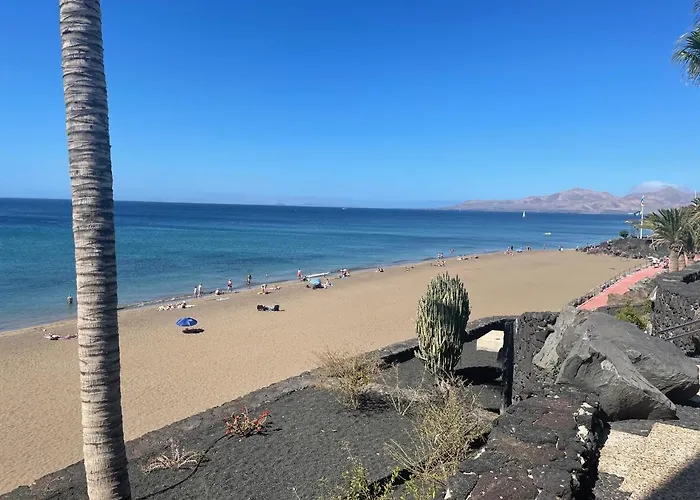 Sea View 2-bedroom Colony Club شقة