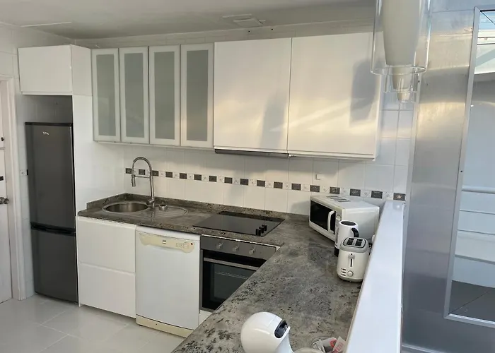 Sea View 2-bedroom Colony Club شقة