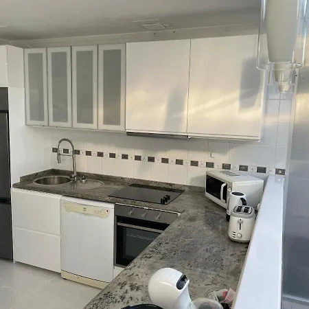 Sea View 2-bedroom Colony Club Apartment