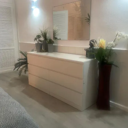 Sea View 2-bedroom Colony Club Appartement *